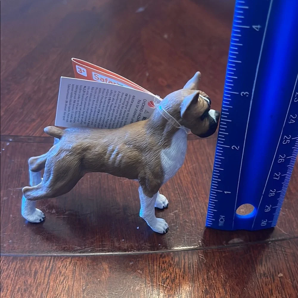Boxer figurine